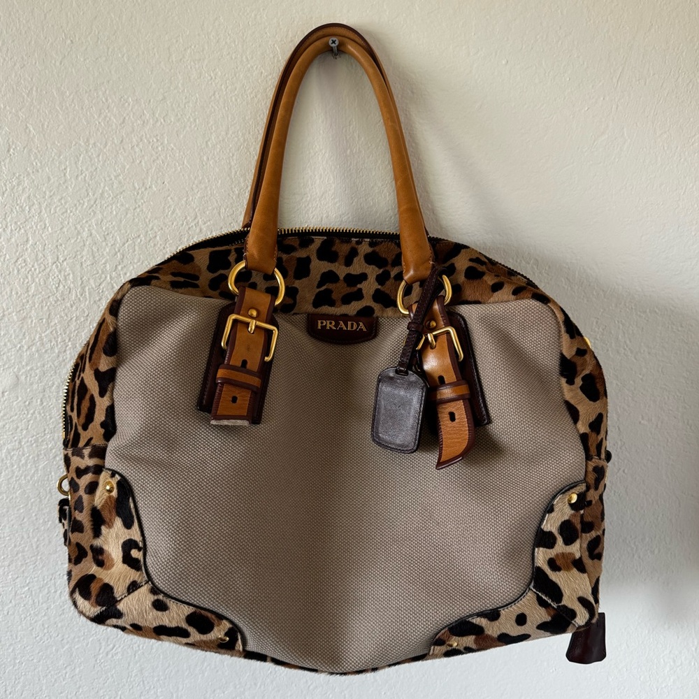 Prada shoulder bag with canvas and cheetah print